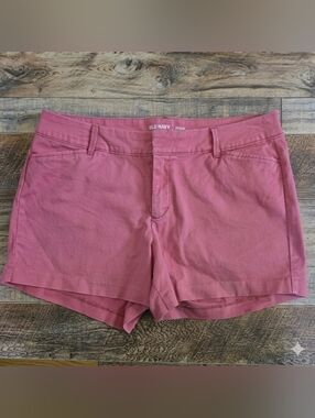 Old Navy Pixie Chino Shorts Rose Pink Size 8
